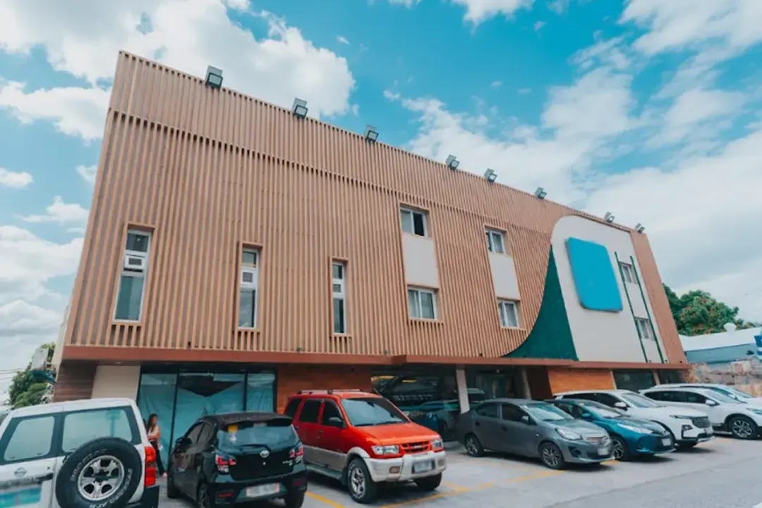 Surestay by Best Western - Facade