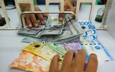 Peso breaches 61.8 $1